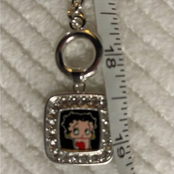 Betty Boop Toggle Necklace - Picture 8 of 8